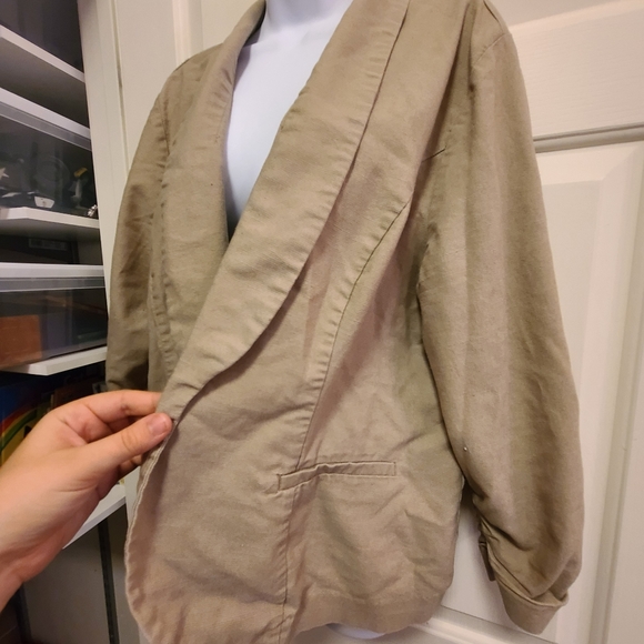 Tan Blazer - Picture 4 of 6